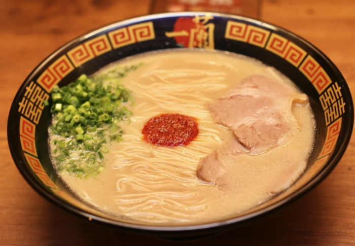 天然とんこつラーメン